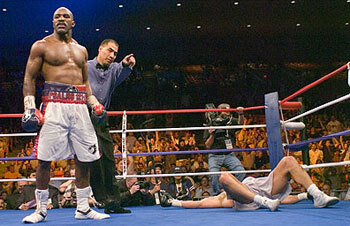 http://www.boxnews.com.ua/photos/1232/Savarese-Evander-Holyfield1.jpg