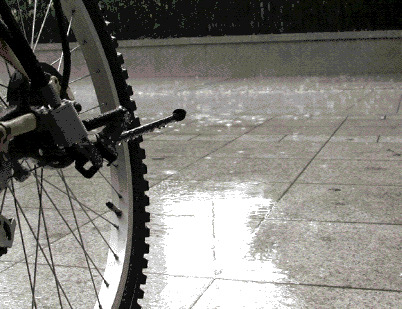 http://i44.photobucket.com/albums/f48/binkie0525/bicycleinraining.gif