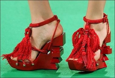 http://www.hogwild.net/images/Misc/fashion-crazy/fashion-shoes.jpg