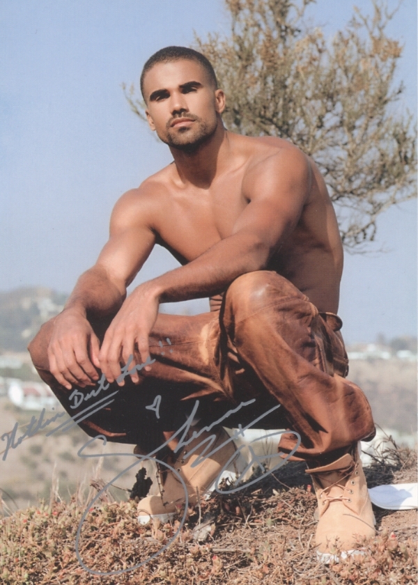 http://tvmegasite.net/images/daytime/yr/autographs/auto-shemar2.jpg