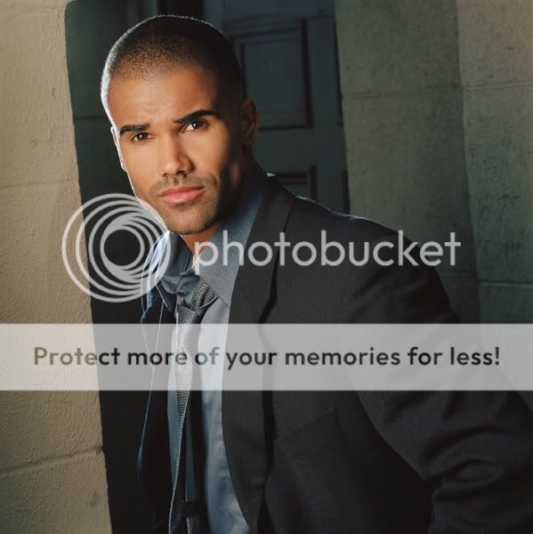 http://i227.photobucket.com/albums/dd235/2smiley4u/y%20n%20r/ShemarMoore2.jpg