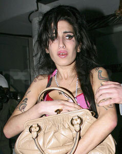 http://images.teamsugar.com/files/users/0/88/51_2007/071218-winehouse_0.jpg